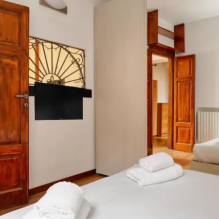 Apartment Joivy Welcoming 1br Flat In Porta Garibaldi Milan